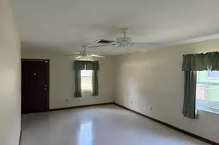 304 S 30th St, Fort Pierce, FL 34947 - Photo 4