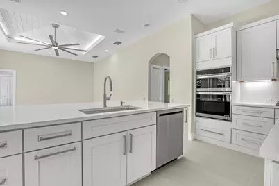 121 Olympus Way, Jupiter, FL 33477 - Photo 12