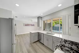 2545 NW 105th Ln, Sunrise, FL 33322 - Photo 6