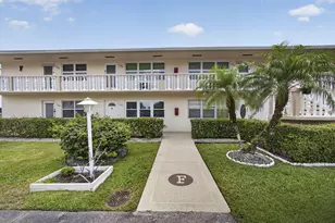 127 Chatham F, West Palm Beach, FL 33417 - Photo 2