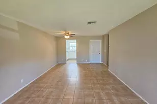 2966 Ashley Dr E, West Palm Beach, FL 33415 - Photo 4