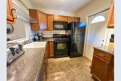 5131 W Oakland Park Boulevard #202, Lauderdale Lakes, FL 33313 - Photo 4
