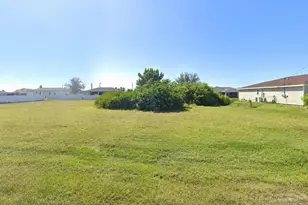 1024 NW 20th St, Cape Coral, FL 33993 - Photo 1
