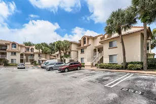 13111 Glenmoor Dr, West Palm Beach, FL 33409 - Photo 10