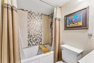 13111 Glenmoor Dr, West Palm Beach, FL 33409 - Photo 18