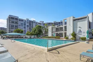 1000 Parkview Dr, Hallandale Beach, FL 33009 - Photo 26