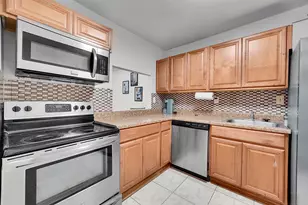 1000 Parkview Dr, Hallandale Beach, FL 33009 - Photo 6