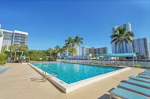 1000 Parkview Dr, Hallandale Beach, FL 33009 - Photo 28