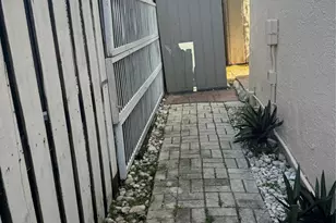 4350 SW 72nd Terrace SW, Davie, FL 33314 - Photo 20