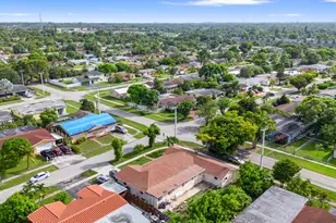 4851 NW 17th St, Lauderhill, FL 33313 - Photo 8