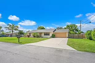 9090 Palladium Pl, Lake Worth, FL 33467 - Photo 2