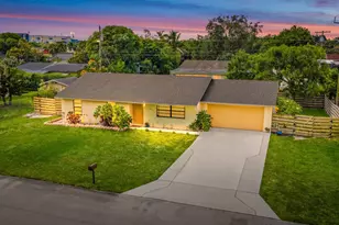 9090 Palladium Pl, Lake Worth, FL 33467 - Photo 4