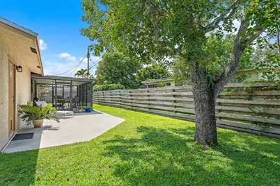 9090 Palladium Place, Lake Worth, FL 33467 - Photo 10