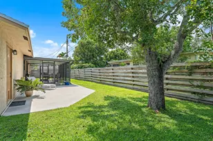 9090 Palladium Pl, Lake Worth, FL 33467 - Photo 10
