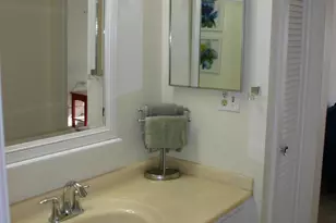 5570 Tamberlane Cir, Palm Beach Gardens, FL 33418 - Photo 10