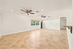 1222 SW 5th St, Boca Raton, FL 33486 - Photo 6