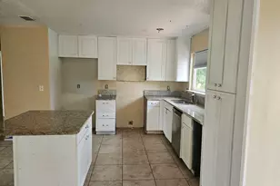 252 SW Cherryhill Rd, Port Saint Lucie, FL 34953 - Photo 6