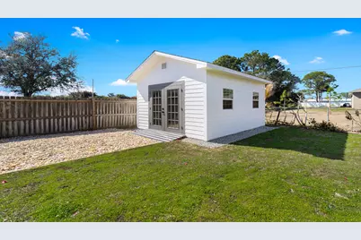 919 Landsdowne Drive, Sebastian, FL 32958 - Photo 2