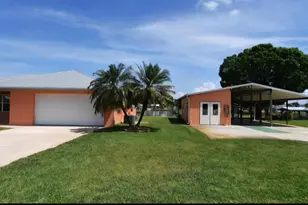 1157 24 St, Okeechobee, FL 34974 - Photo 2