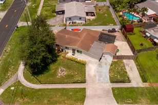 5763 Purdy Ln, West Palm Beach, FL 33415 - Photo 32