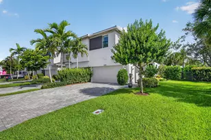 8789 Antarus Dr, Lake Worth, FL 33467 - Photo 2