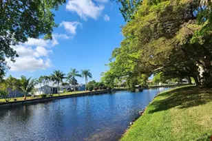 7630 Westwood Dr, Tamarac, FL 33321 - Photo 4