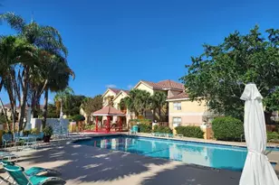 7630 Westwood Dr, Tamarac, FL 33321 - Photo 8