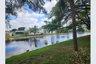 7630 Westwood Drive #328, Tamarac, FL 33321 - Photo 6