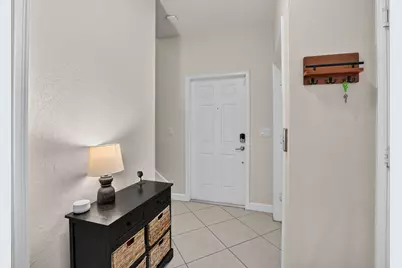 27 NW Hawthorne Place, Boca Raton, FL 33432 - Photo 10