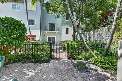 27 NW Hawthorne Place, Boca Raton, FL 33432 - Photo 44
