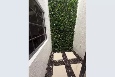 5161 NW 11th Lane, Deerfield Beach, FL 33064 - Photo 4