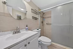 3010 NE 16th Ave, Oakland Park, FL 33334 - Photo 24