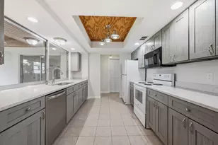 31 W Coconut Dr, Lake Worth, FL 33467 - Photo 12