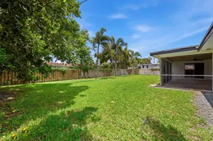 31 W Coconut Dr, Lake Worth, FL 33467 - Photo 24