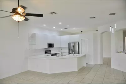 19496 S Whitewater Avenue, Weston, FL 33332 - Photo 8