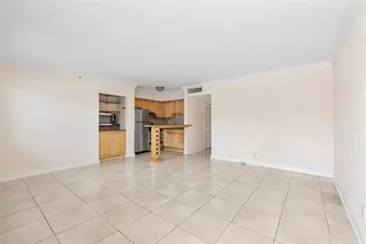4050 NE 12th Terrace #39-2, Oakland Park, FL 33334 - Photo 4