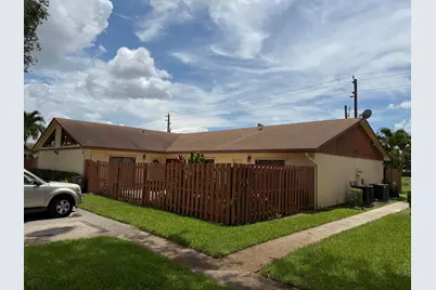 1051 Summit Place Circle #D, West Palm Beach, FL 33415 - Photo 1