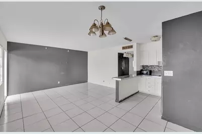 4050 NE 12th Terrace #38, Oakland Park, FL 33334 - Photo 1
