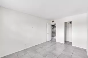 4050 NE 12th Terrace, Oakland Park, FL 33334 - Photo 6