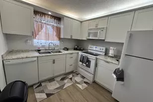 1310 NE 14th Ct, Jensen Beach, FL 34957 - Photo 16