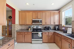750 Millbrae Ct, West Palm Beach, FL 33401 - Photo 12
