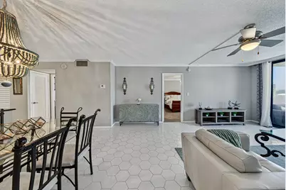 4800 Bayview Drive #402, Fort Lauderdale, FL 33308 - Photo 4