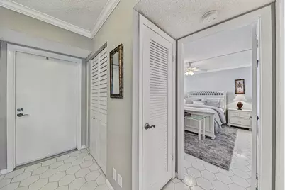 4800 Bayview Drive #402, Fort Lauderdale, FL 33308 - Photo 30