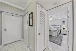 4800 Bayview Dr, Fort Lauderdale, FL 33308 - Photo 30