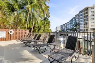 4800 Bayview Dr, Fort Lauderdale, FL 33308 - Photo 38