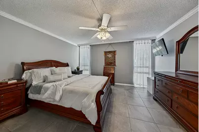 4800 Bayview Drive #402, Fort Lauderdale, FL 33308 - Photo 10