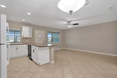 2734 NE 27th Court #17, Lighthouse Point, FL 33064 - Photo 20