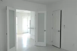 1354 Bayview Dr, Fort Lauderdale, FL 33304 - Photo 8