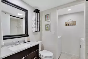 99 Lake Arbor Dr, Palm Springs, FL 33461 - Photo 10