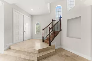 210 NE 69th Cir, Boca Raton, FL 33487 - Photo 4